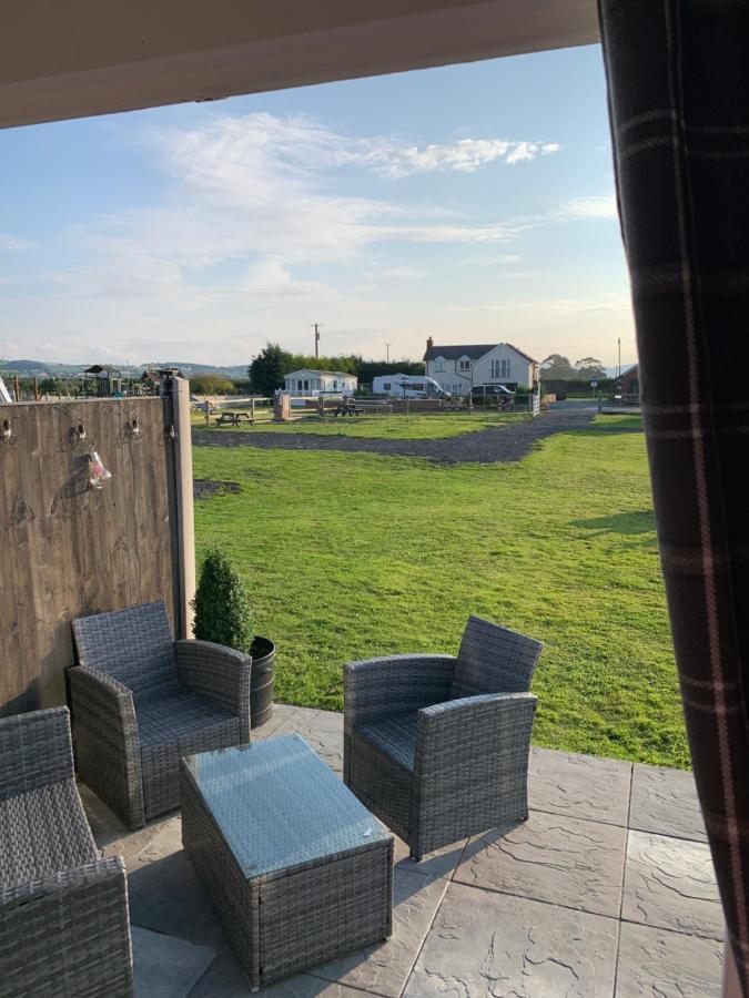 Dolafon Farm Luxury Glamping Cabin With Hot Tub St Asaph Eksteriør bilde