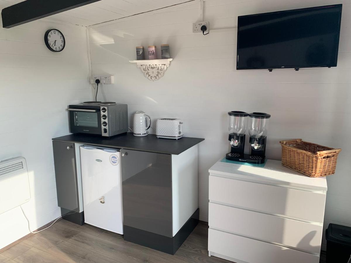 Dolafon Farm Luxury Glamping Cabin With Hot Tub St Asaph Eksteriør bilde