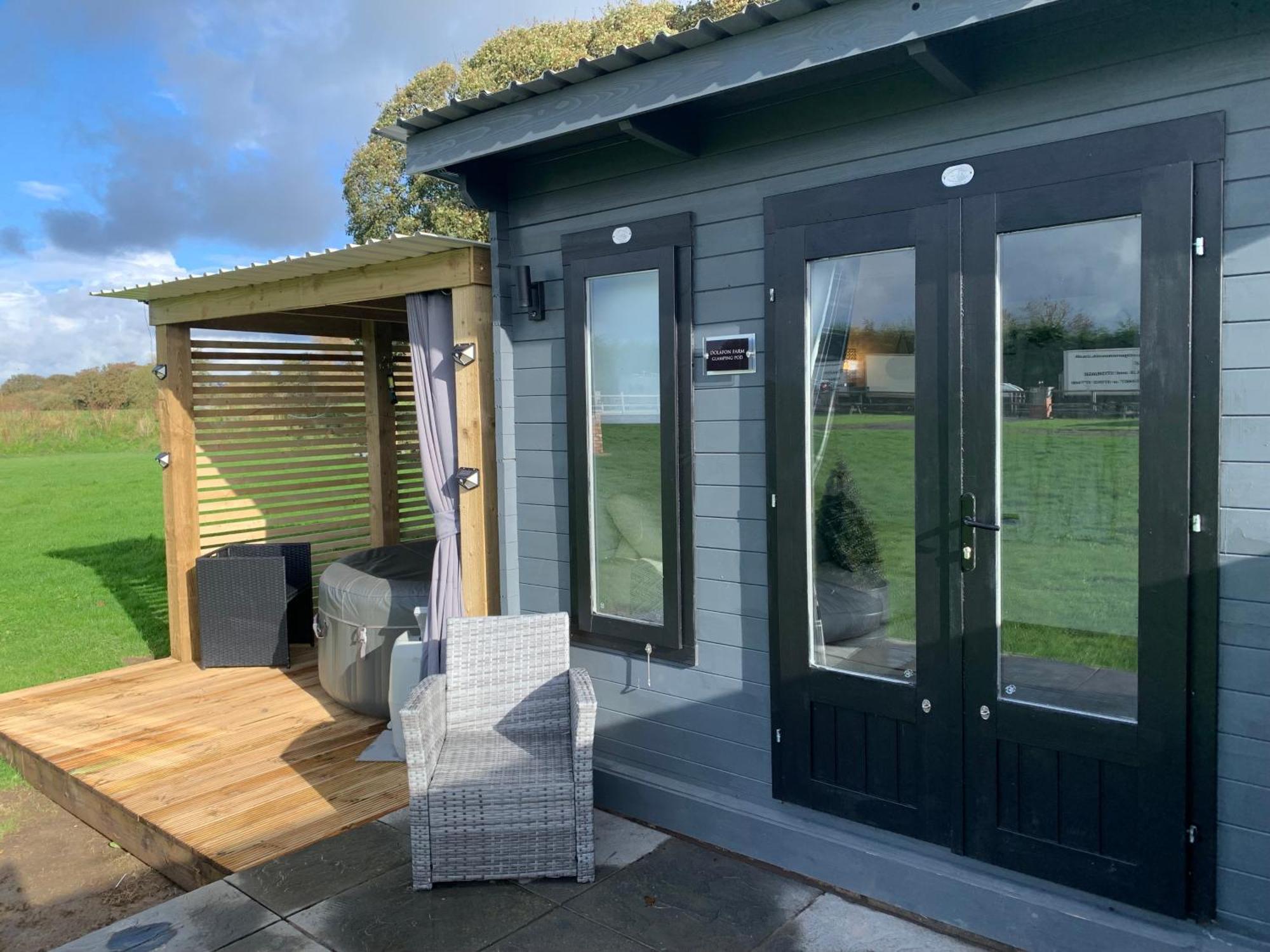 Dolafon Farm Luxury Glamping Cabin With Hot Tub St Asaph Eksteriør bilde
